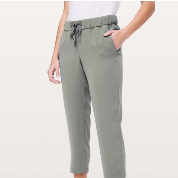Lululemon On The Fly Crop Woven Pants Size 4 - Picture 1 of 12